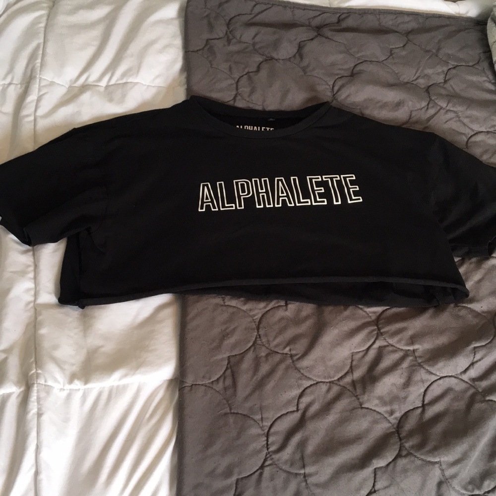 Alphalete crop top